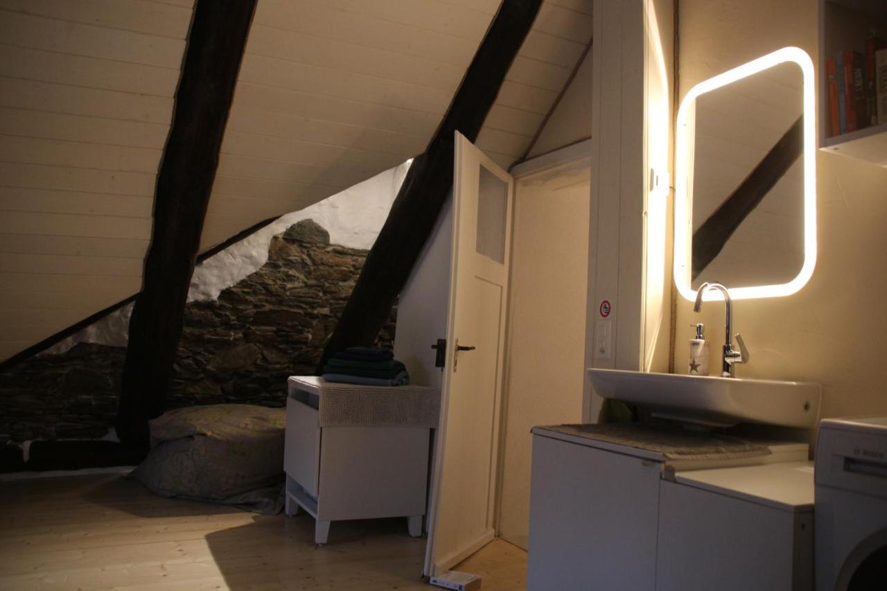Airolo With Private Parking Apartment Exterior photo